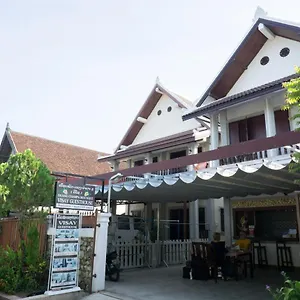 https://duang-champa-boutique-hotel.hotelsluangprabang.com